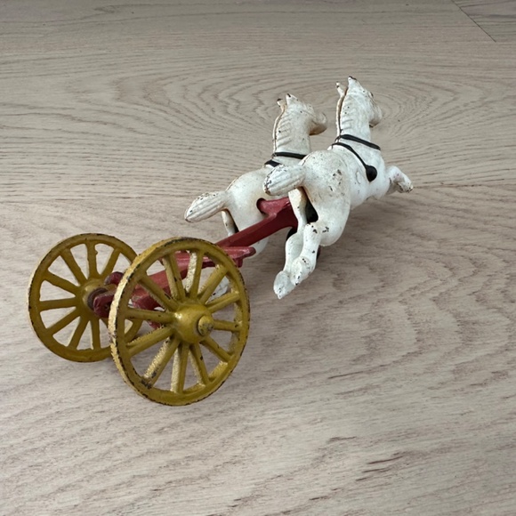 Vintage Cast Iron Horses , Vintage Two Horse Drawn Cast Iron Toy for Fire Pumper - Picture 9 of 10